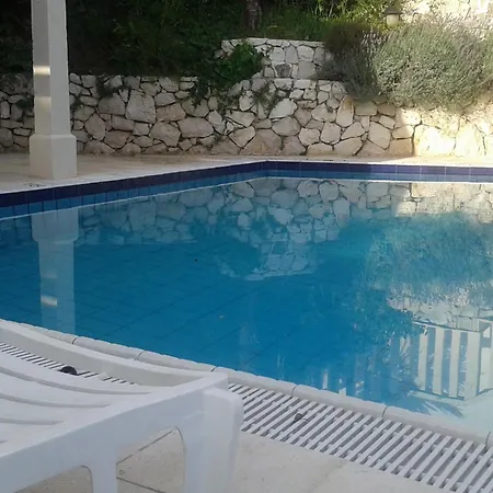 Seaside House With A Swimming Pool Cove Ljubljeva, Trogir - 9431 بيت للعطل *