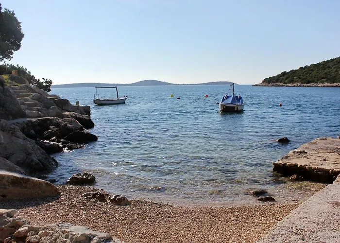 Dom wakacyjny Seaside House With A Swimming Pool Cove Ljubljeva, Trogir - 9431 Marina