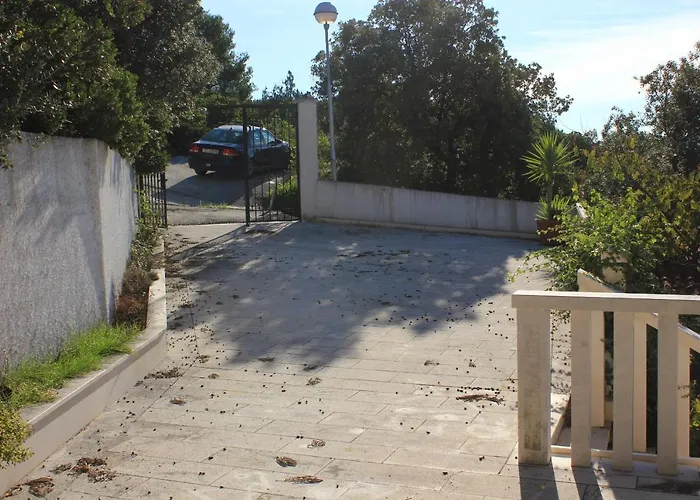 Dom wakacyjny Seaside House With A Swimming Pool Cove Ljubljeva, Trogir - 9431 Marina